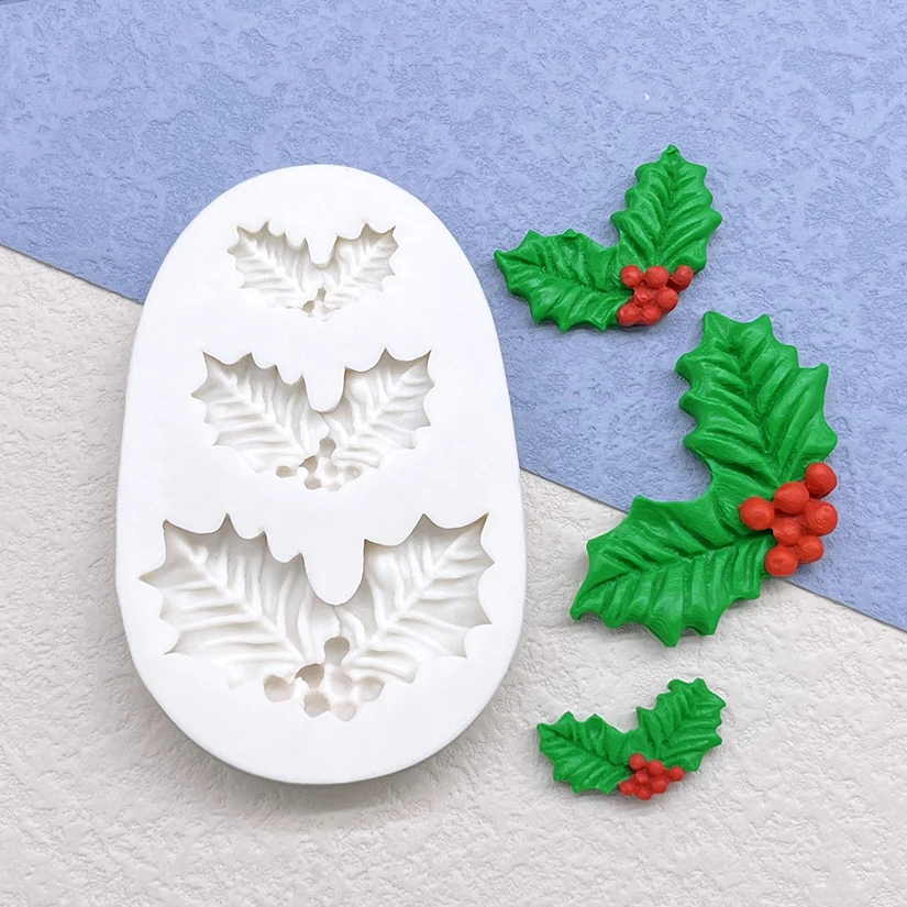 Festive Berry Bliss Baking Mold - Image 3
