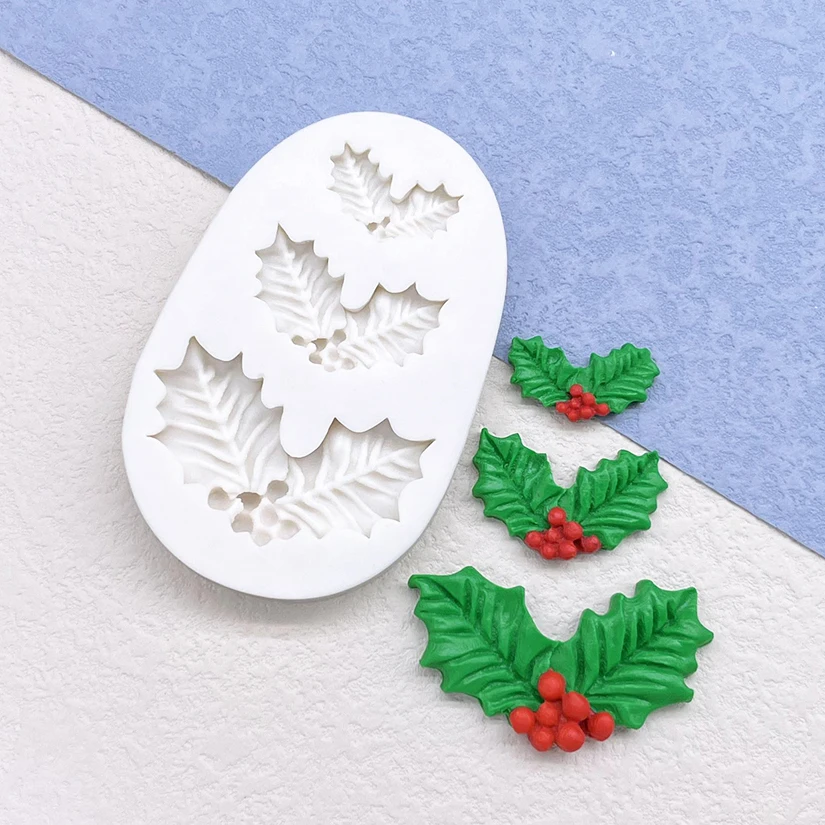 Festive Berry Bliss Baking Mold - Image 2